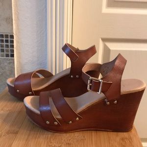 Brown wedges! Like new!